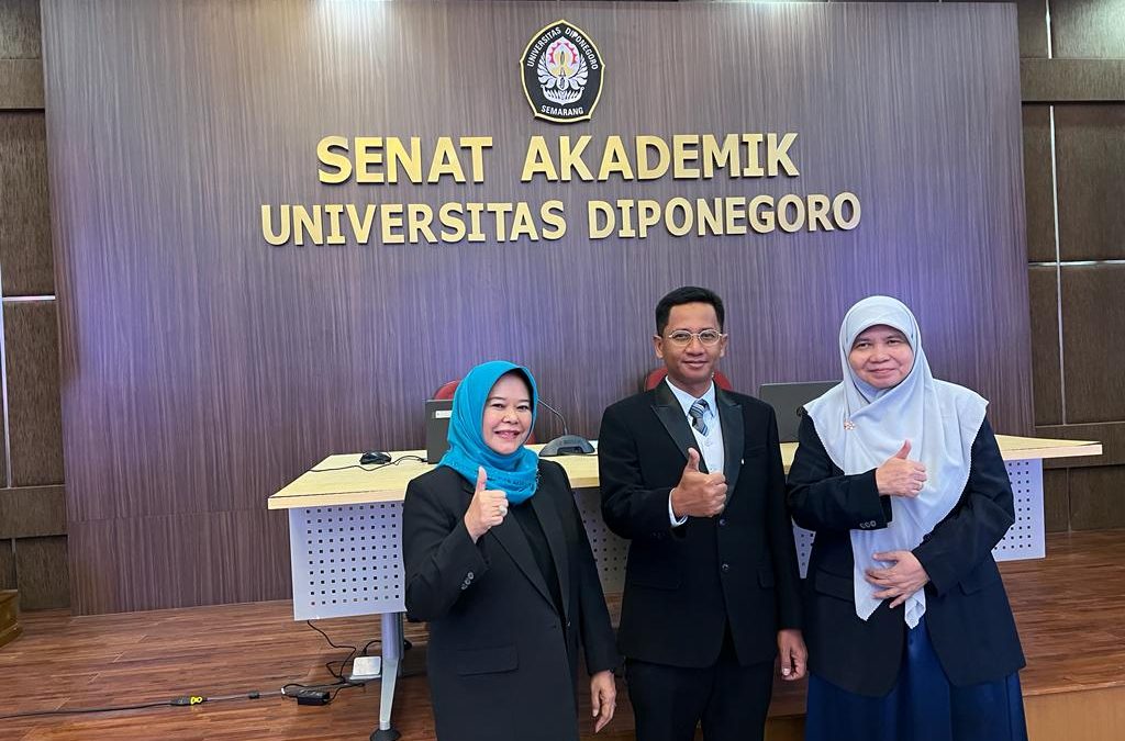 Sidang Pleno Dewan Profesor Presentasi Calon Guru Besar Undip a.n. Dr. Meidiana Dwidiyanti, S.Kp., M.Sc.dari Fakultas Kedokteran, Dr. Adian Fatchur Rochim, S.T., M.T. dari Fakultas Teknik dan Dr. Fifiana Wisnaeni, S.H., M.Hum dari Fakultas Hukum